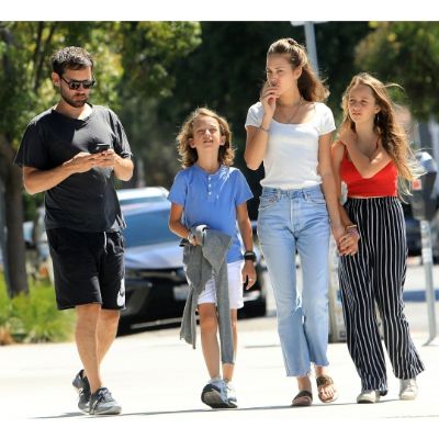 Tobey Maguire and his ex-girlfriend with Maguire's kids were photographed.